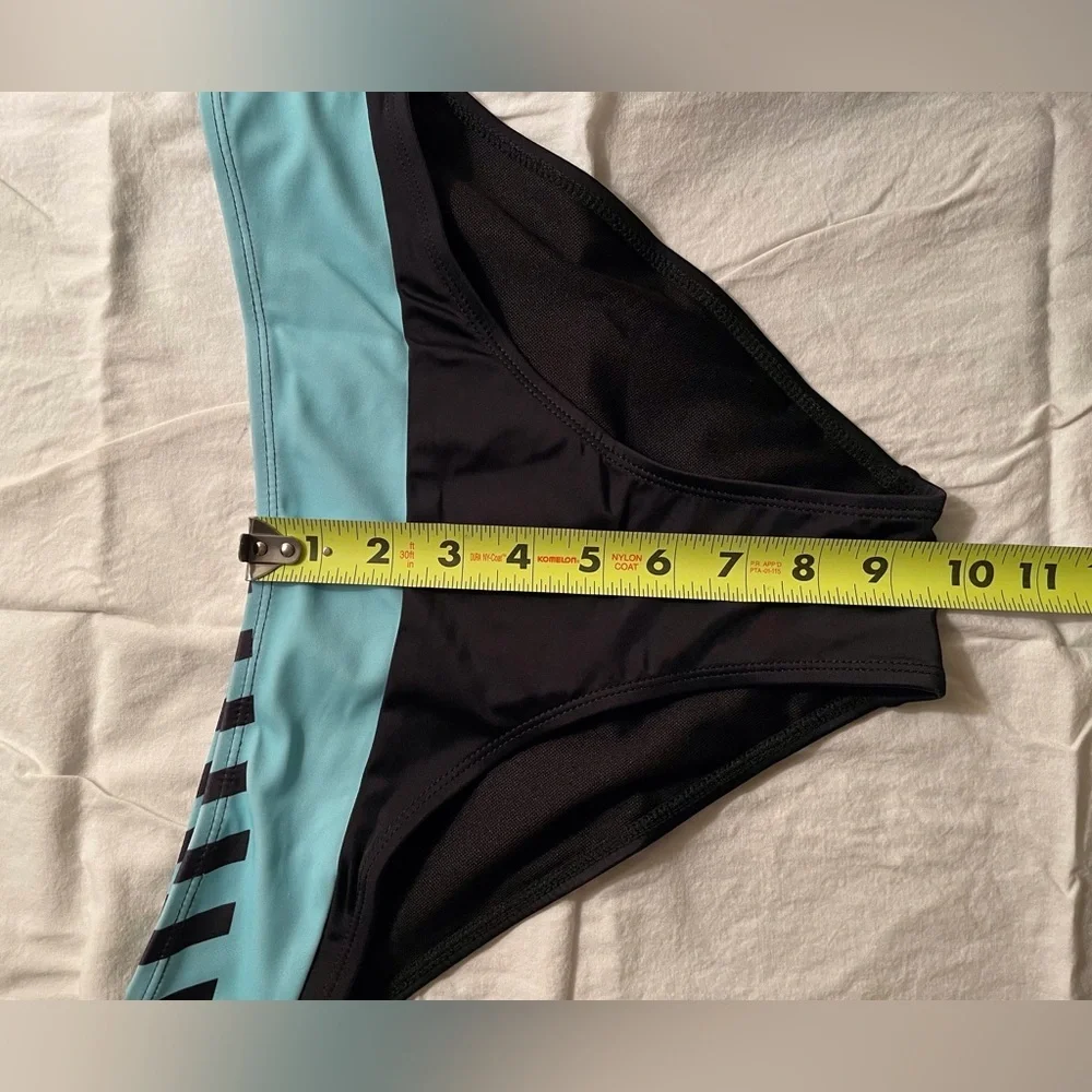 Two Piece Swimsuit Black and Blue Size Medium - Picture 13 of 13
